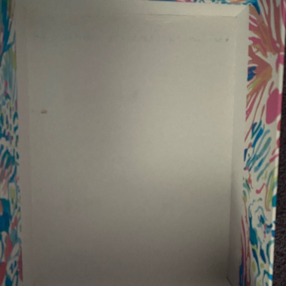 Lilly Pulitzer Candle and Diffuser Set - Picture 6 of 7